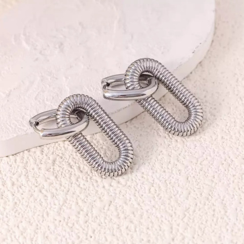 Aros Colgantes Trendy Adriana Bustillos Acero Y Oro