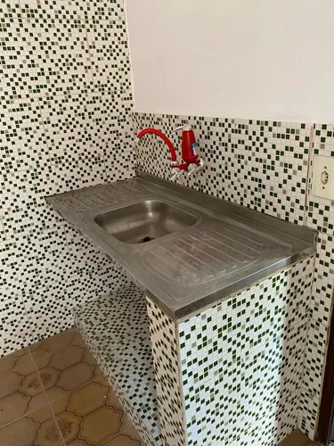 Alugo Casa De Três Cómodos