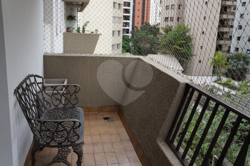 Imagem 2 de 25 de Apartamento A Venda Em Moema, 80 M² Com Dois Dormitórios E Uma Vaga - Reo18149