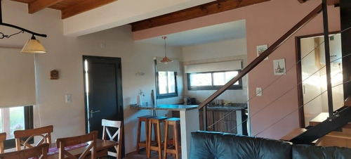 Imagen 2 de 14 de Casas En Alquiler En La Caleta A 150 Mts Del Mar.