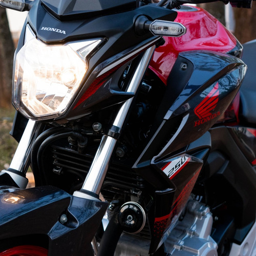 Imagem 7 de 10 de Moto Honda Twister 2020 Vermelha