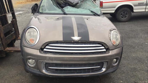 Imagem 1 de 4 de (2) Sucata Mini Cooper 2011/2012 (retirada Peças)