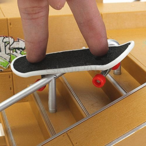Imagen 5 de 5 de Skate Park Partes Rampa Para Tech Deck Fingerboard Dedo Junt