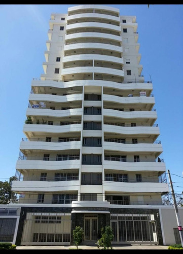 Vendo Apartamento En Una Torre En La Avenida Enriquillo, Los Cacicazgos, Distrito Nacional, Santo Domingo, República Dominicana