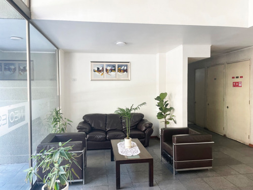 Departamento 2d + 2b Eleuterio Ramírez 1491 Santiago - Chile
