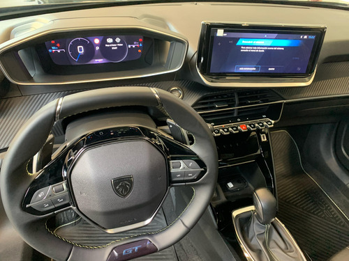 Peugeot 2008 1.0T Gt