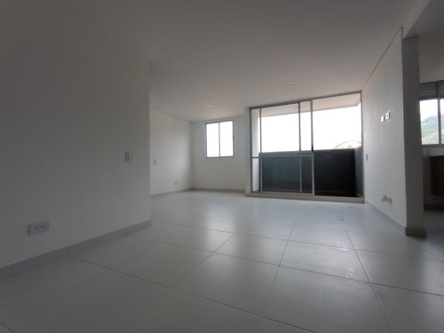 Apartamento Para Arriendo En El Sector De Copacabana Ac-46058