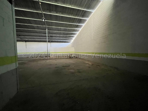 Amplio Galpon En Alquiler Zona Industrial Luz Trifasica Pozo De Agua Altura Porton 5 Metros Entrada Gandola Carga Pesada Estef 25-2261