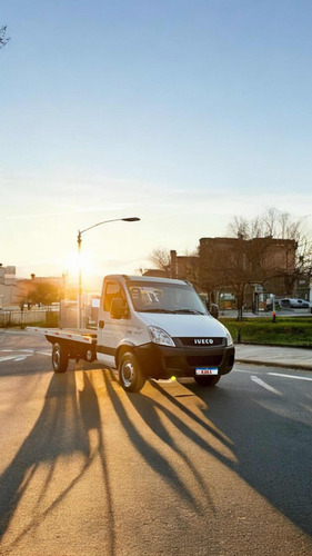 Iveco Daily 35s14 2017 Plat Guincho Completo Caminhonete