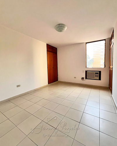 Aquiler Apto. Urb. San Isidro 170mts. Maracay Aragua Ideal Para Adaptarlo A Tu Estilo