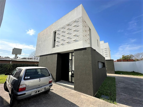 Duplex A Estrenar - 2 Dorm - Villa Elisa A Mts Del Centenario