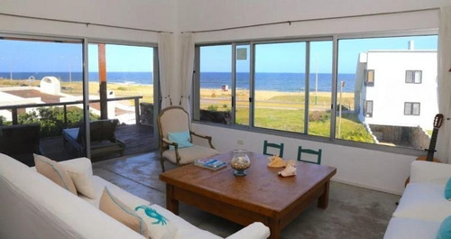 Imagen 2 de 12 de Casa En Venta De 5 Dormitorios En Montoya