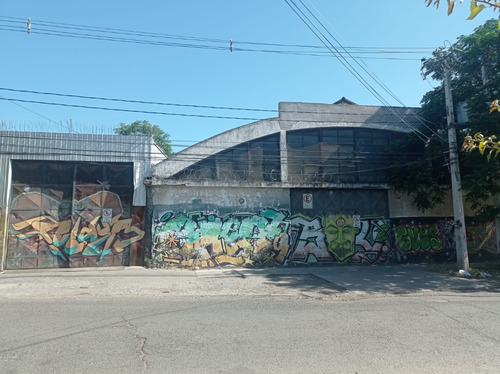 Bodega En Arriendo Con Corriente Trifásica.