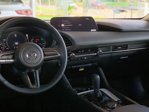Imagen 7 de 15 de Mazda 3 Hibrido Touring Rojo Diamante