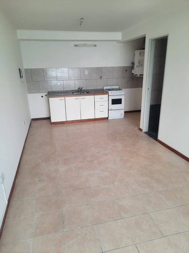 Oportunidad! Departamento 2 Ambientes En Duplex Con Cochera.