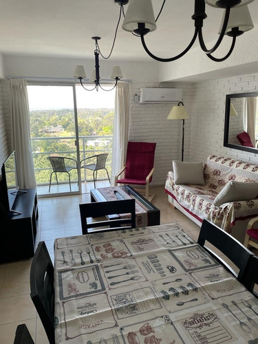 Imagen 8 de 12 de Alquiler Apartamento Punta Del Este Parada 16 Y La Roosvelt