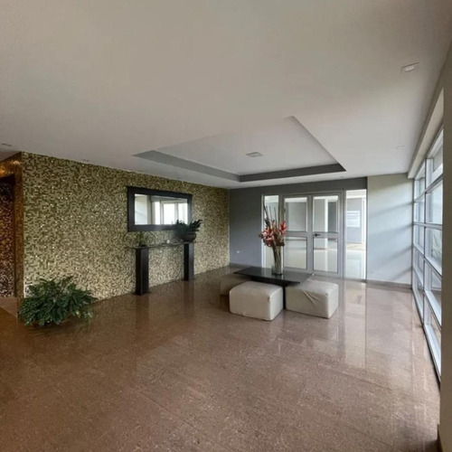 Sky Group Elite Valencia Vende Apartamento Res. Alameda Suites, Los Mangos.