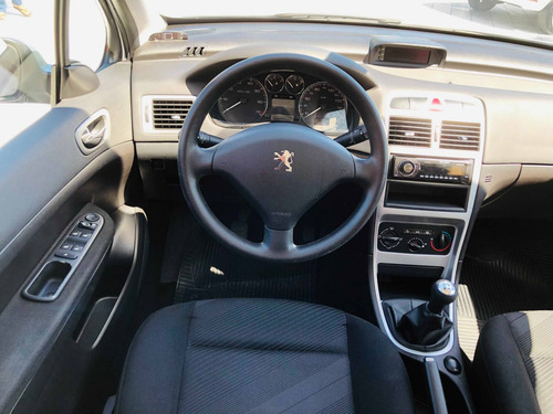 Peugeot 307 1.6 Presence Pack 16v Flex 4p Manual