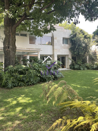 San Ángel, Preciosa Casa En Renta Con Uso De Suelo Para Oficinas