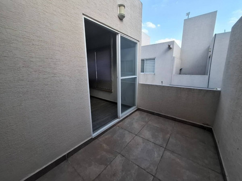 Casa Remodelada En Residencial Las Americas Lll Ecatepec Frente A Plaza Las Américas