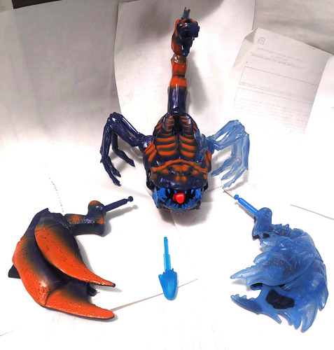 Extroyer Doble Amenaza Murcielago / Escorpion Y Max Steel (Usado)