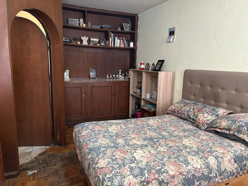 Venta De Casa En Chapultepec Country. Inversión, Zona Fianciera De Gdl.