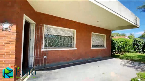 Vendo Chalet Esquinero Padrón De 750m2 Mucho Verde, Ideal Descanso, Vivienda, Empresas. Excelente Ubicación 5 De Rambla Shangrilá