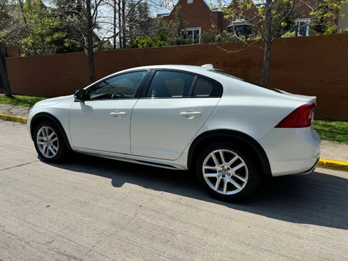 Volvo S60 S60 D4 2.4 Cross Country AWD