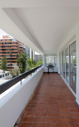 Remodelado Con Amplios Espacios Y Luz Del Oriente Y Norte 3d