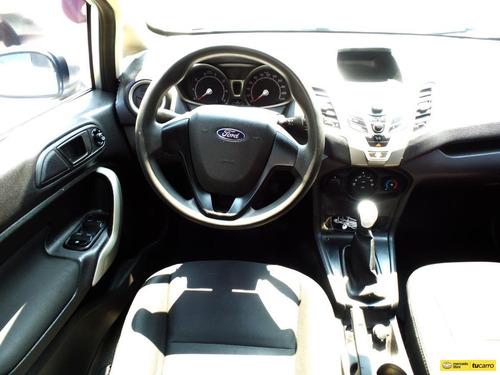 Imagen 20 de 25 de Ford Fiesta Se
