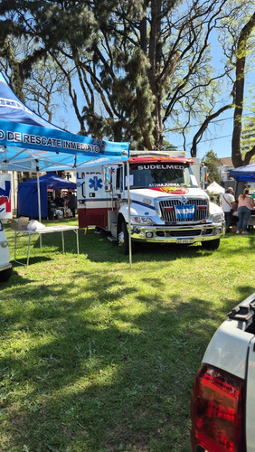 Ambulancia Americana International 4300 Ambulancia 2007