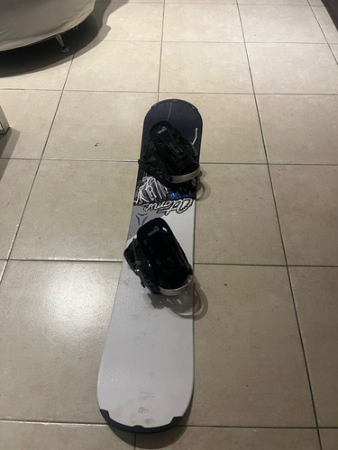 Tabla Snowboard Atomic Piq Wide White/black Blanco/negro 1.3 M (Usado)