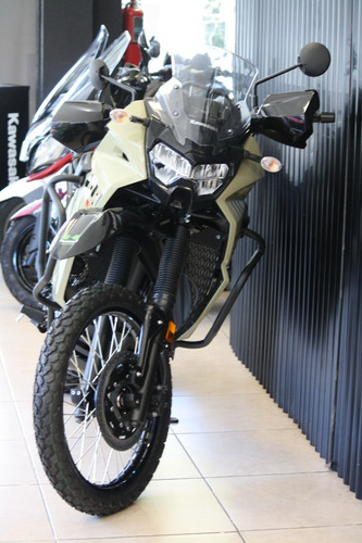 Imagen 16 de 18 de Kawasaki Klr 650 Abs Financiación Cero Interés