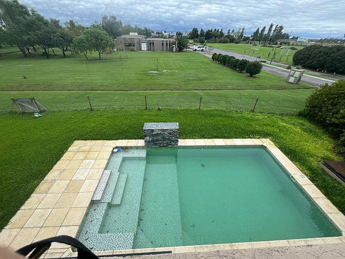 Excelente Propiedad En Venta En Club De Campo Cruz Del Sur. San Vicente, Ruta 58.