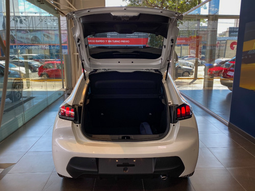 Peugeot 208 1.6 Feline Tiptronic