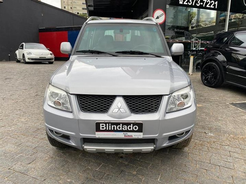 Mitsubishi Pajero Tr4