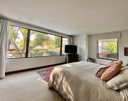 Casa En Venta De 4 Dorm. En Vitacura