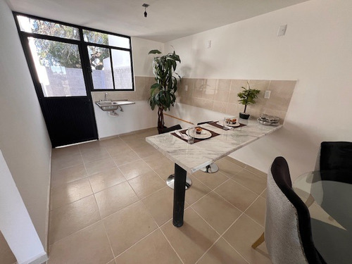 Casa En Venta, En Los Gómez Soledad De Graciano Sanchez, S.l.p. Muy Cerquita De Carretera A Rio Verdey El Colegio Valldolid.