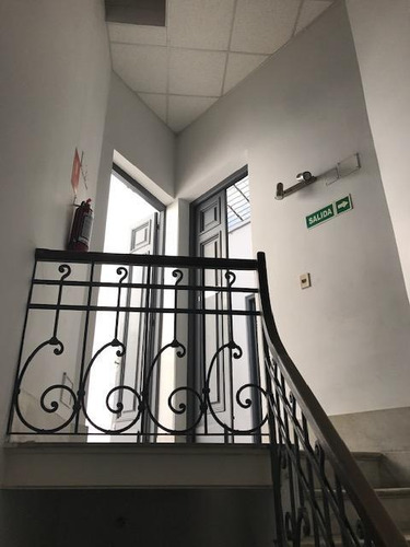 Venta Edificio Apartamentos Y Local Comercial En Rambla Puerto