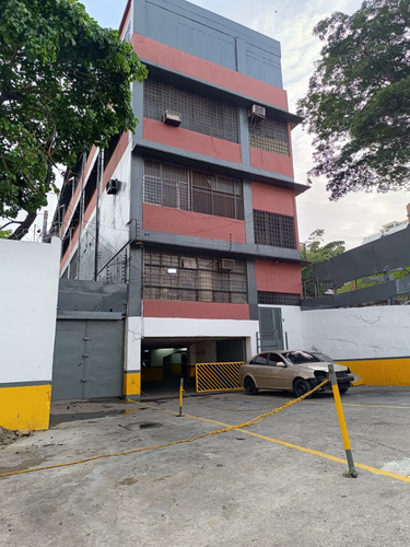 Edificio En Venta Ubicado En Petare - Rojas