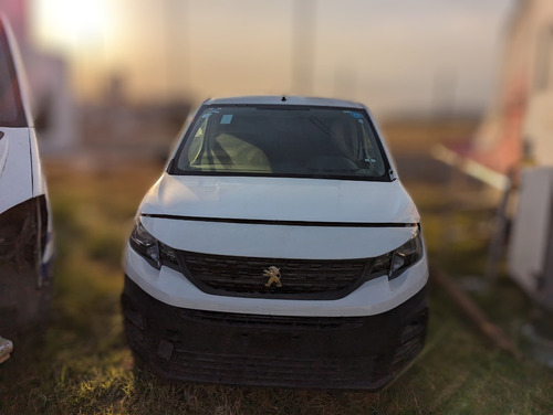 Peugeot Partner Maxi 2021, Diesel Para Habilitar