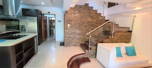 Casa Espectacular En Venta En Av Aldonza Manrique Pampatar Isla Margarita