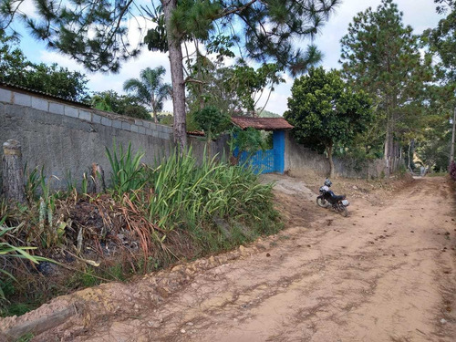 Chácara 6 Cômodos, Piscina ,área De Lazer 9 Mil Metros