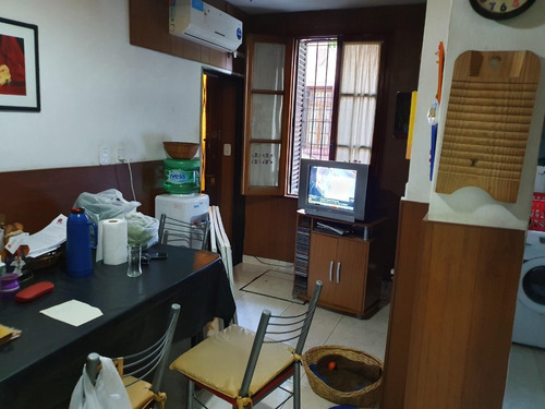 Imagen 5 de 14 de Ex Municipal 4 Amb Con 2 Baños Y Muy Lindo Patio Balcón!!