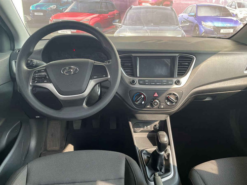 Imagen 11 de 15 de Hyundai Accent 2020 4p Gl L4/1.6 Man