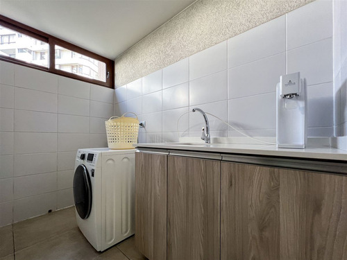 Departamento En Arriendo De 3 Dorm. En Las Condes