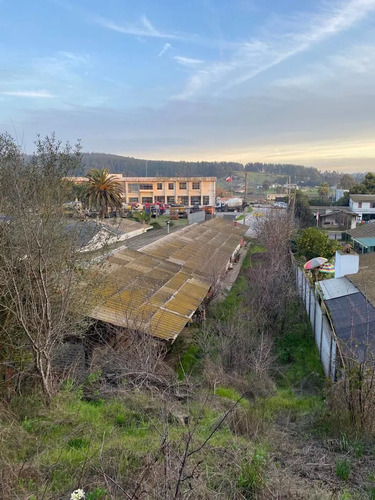 Terreno En Venta Con Casa Antigua , Buen Estado