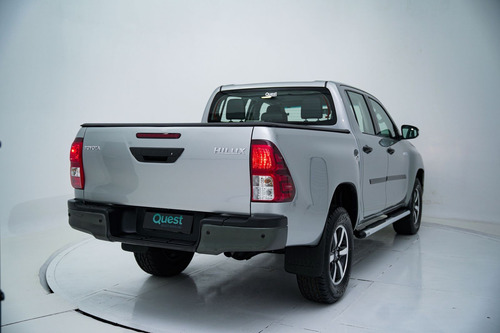 Toyota Hilux CD 4x4 2.8 Diesel Mec.