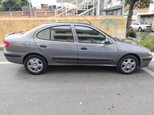 Imagen 3 de 14 de Renault Megane