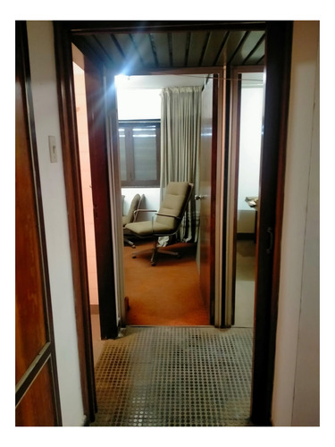 Imagen 20 de 27 de Casa Venta Alto Alberdi Con Galpon Y Oficinas
